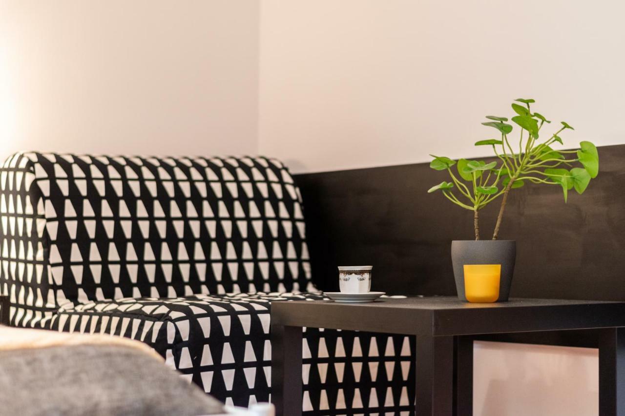 Apartments Wilcza 55 By Noclegi Renters Warsawa Bagian luar foto