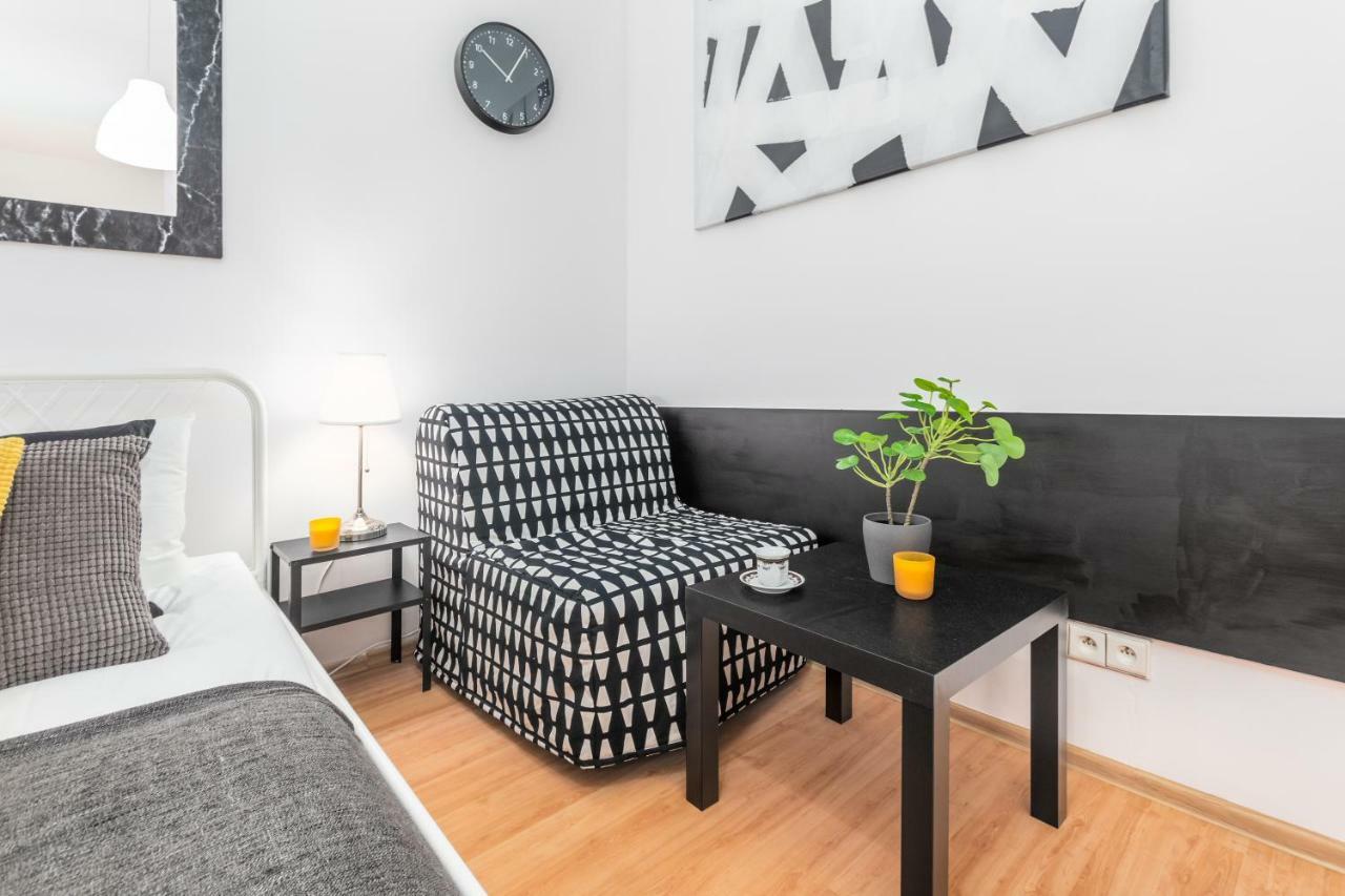 Apartments Wilcza 55 By Noclegi Renters Warsawa Bagian luar foto