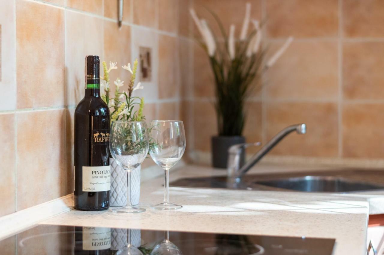 Apartments Wilcza 55 By Noclegi Renters Warsawa Bagian luar foto